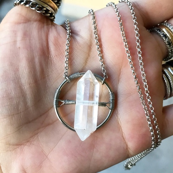 Crystal quartz necklace . Genuine Double point crystal quartz boho gem necklace - Picture 3 of 9